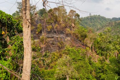 Gunung daalah dikalubibing (Sumber Foto : Nur Salam naratifeco.com)